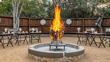 Bar & Lapa | Phelwana Game Lodge