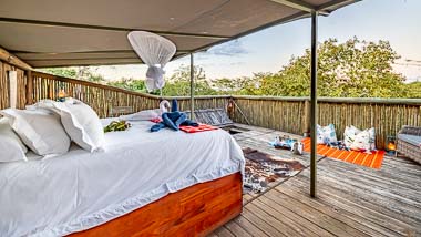 Two Sleeper Sky Deck | Phelwana Game Lodge