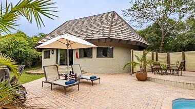 Four Sleeper Bush Villas | Phelwana Game Lodge