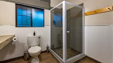 Six Sleeper Bush Villas | Phelwana Game Lodge